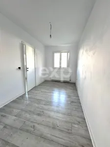 Apartament 2 camere,Parter , Micro 11 - foto 3