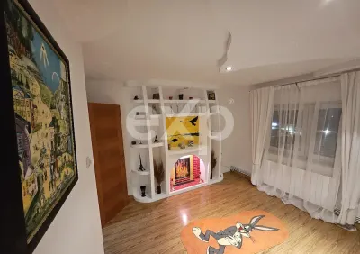 Apartament camere Campulung Muscel superb vedere la Alexandru cel Bun si spate  la Mall Campulung - foto 3
