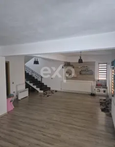 Casă modernă într-un peisaj de vis, situată între Pitești și Vâlcea - foto 7