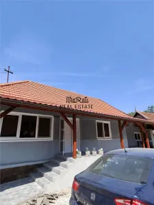 Casa renovata cu teren si anexe in Birtin - foto 3
