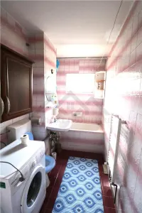 Apartament 3 camere , centrala proprie , zona Dambovita - foto 9