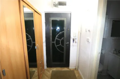 Apartament 1 camera , centrala proprie , zona centrala - foto 7