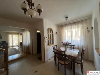 PTA DOMENII, S+P+1+M, 6 CAMERE, RENOVATA, CURTE! - foto 8