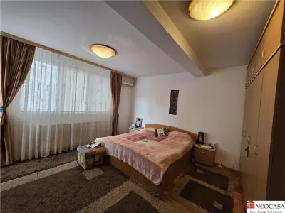 Vila versatila 7 camere + Garaj, Pivnita si Centrala Proprie, zona 1 Mai - Ion Mihalache | Ideala locuinta sau clinica - foto 17