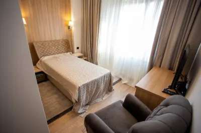 4 CAMERE, SUPERB, MOBILAT COMPLET, LOC PARCARE - foto 19