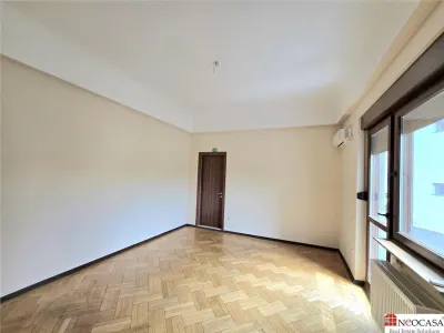 Eleganta interbelica : Apartament cu 6 camere si terasa, ideal pentru birouri sau rezidenta exclusivista - foto 11