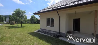 Casa de vanzare cu 4 camere in Brebu - foto 3
