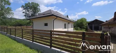 Casa de vanzare cu 4 camere in Brebu - foto 4