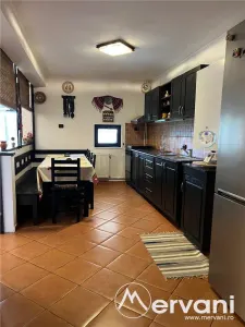 Vila cu 6 camere de vanzare in Brebu - foto 13