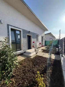 Casa individuala,mobilata si utilata complet, Bucium-Visan,400mp teren - foto 1