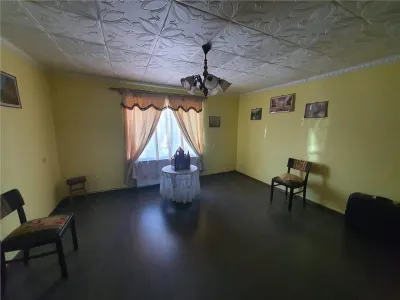 Casa singur in curte cu  700mp teren in orasul Avrig, 25km distanta de Sibiu - foto 12
