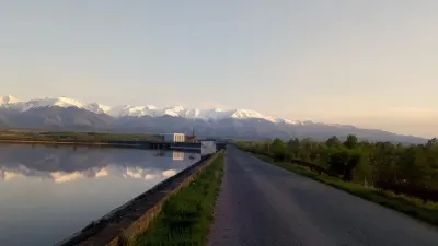 Casă cu 1100mp teren in satul Colun - la 40 km de Sibiu - foto 8