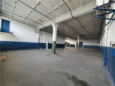 Hala depozitare/productie 214mp,birouri 150mp,cu acces tir in zona Ind.Est - foto 9