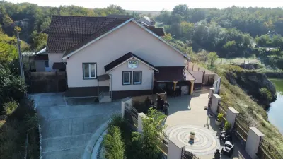 AFACERE LA CHEIE - Complexul turistic in incinta lacurilor Ocna Sibiului - foto 17