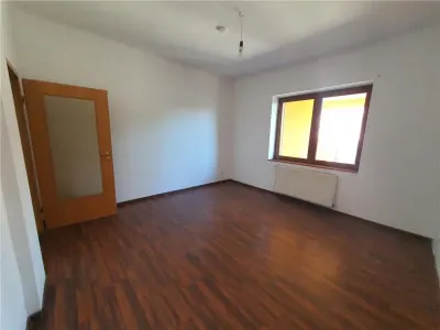Vilă Spațioasă D+P+1 zona Terezian optima locuinta / sediu firma - foto 19