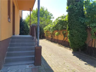 Vilă Spațioasă D+P+1 zona Terezian optima locuinta / sediu firma - foto 4