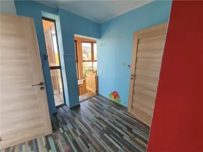 Vilă spațioasă D+P+M zona Terezian,  optima gradinita / sediu firma - foto 14
