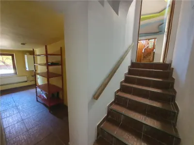 Vilă spațioasă D+P+M zona Terezian,  optima gradinita / sediu firma - foto 8