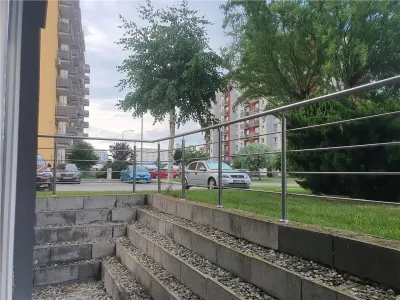 Apartament mobilat ,,la cheie cu boxă inclusă -Avantgarden, Sibiu - foto 4