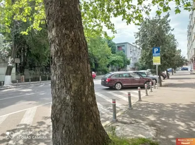 FAR ,Bd. 1 Mai vechi, spatiu comercial 150 mp, cu vitrina stradala si rampa - foto 3
