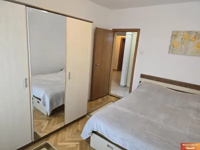 Faleza Nord- Azilul de Batrani , str.Unirii, apartament 3 camere mobilat si utilat, etaj 2  - foto 14