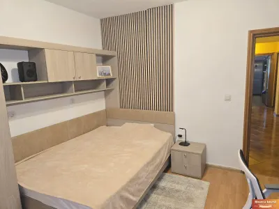KM 5 _ Str. Salciilor  , Vila S+P+2E+M cu 10 camere,foisor si teren 453 mp - foto 11