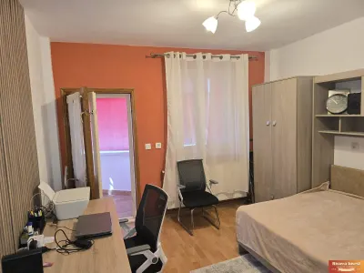 KM 5 _ Str. Salciilor  , Vila S+P+2E+M cu 10 camere,foisor si teren 453 mp - foto 12