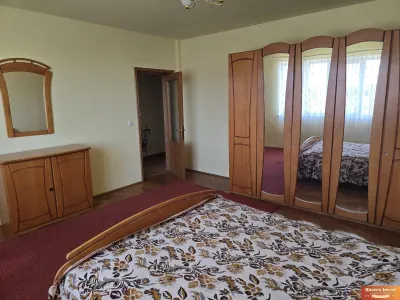 KM 5 _ Str. Salciilor  , Vila S+P+2E+M cu 10 camere,foisor si teren 453 mp - foto 14