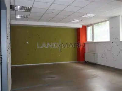 Spatiu comercial, parter, 16 metri vitrina - foto 7