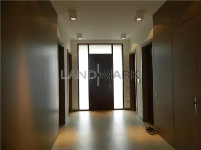 Vand duplex de lux, finisaje deosebite - foto 24