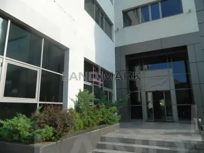 Spatii birouri ,200 mp - 400 mp, cladire noua, Central Timisoara - foto 3