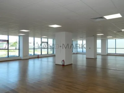 Spatiu birouri, cladire noua parter,  zona MALL - foto 1