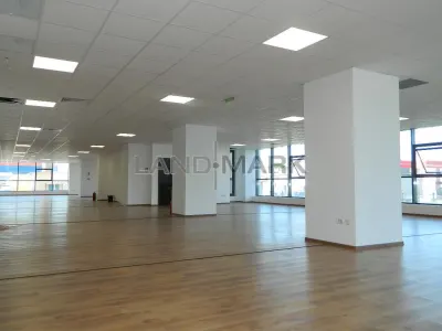 Spatiu birouri, cladire noua parter,  zona MALL - foto 3