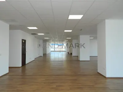 Spatiu birouri, cladire noua parter,  zona MALL - foto 4