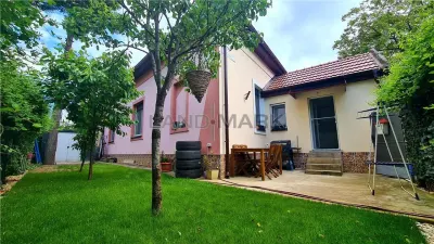Casa pentru 2 familii, acces auto , zona Blascovici - foto 1