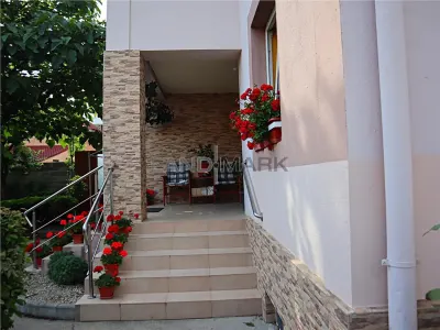 Vila/Casa cu teren generos langa Padurea Verde intrare Dumbravita - foto 3