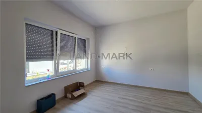 CASA INDIVIDUALA PE PARTER CU GARAJ DUMBRAVITA ZONA ION CREANGA - foto 12