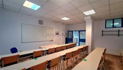 EXCLUSIVITATE! Spatiu comercial 560 mp , zona Complex- Universitate - foto 9