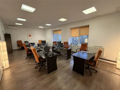 EXCLUSIVITATE! Spatiu SAD, 200 mp Parter, zona Favorit - foto 3