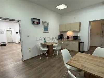 EXCLUSIVITATE! Spatiu SAD, 200 mp Parter, zona Favorit - foto 4