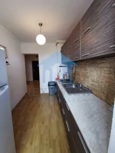 Apartament 3 camere, Central - foto 2