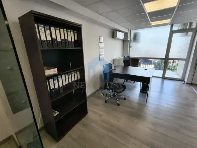Spatiu comercial, Central - foto 4