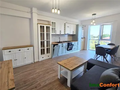 Apartament cu 2C spatios, in Copou, blocul Azimut - foto 2