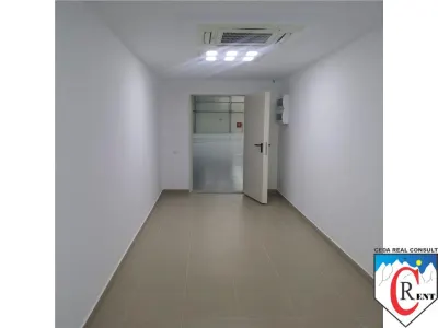 Hală dedicată pentru depozitare produse farmaceutice - foto 16