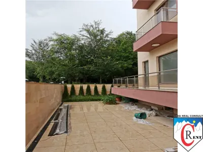 Apartament parter +curte - Bucuresti