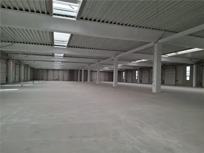 Hala din beton,4200 mp, 14 porti+3000 mp curte, risc 0 la incendiu - foto 11