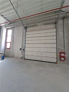 Hala din beton,4200 mp, 14 porti+3000 mp curte, risc 0 la incendiu - foto 12
