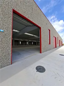 Chitila - Hala din beton, 2400 mp-8 porti-ISU-suporta pod rulant - foto 7