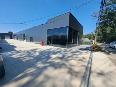 Showroom cu hala 1440 mp - curte - vizibilitate din Centura - S1 - foto 1