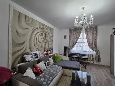 Casa spatioasa cu 3 apartamente de vanzare in Sibiu - foto 22